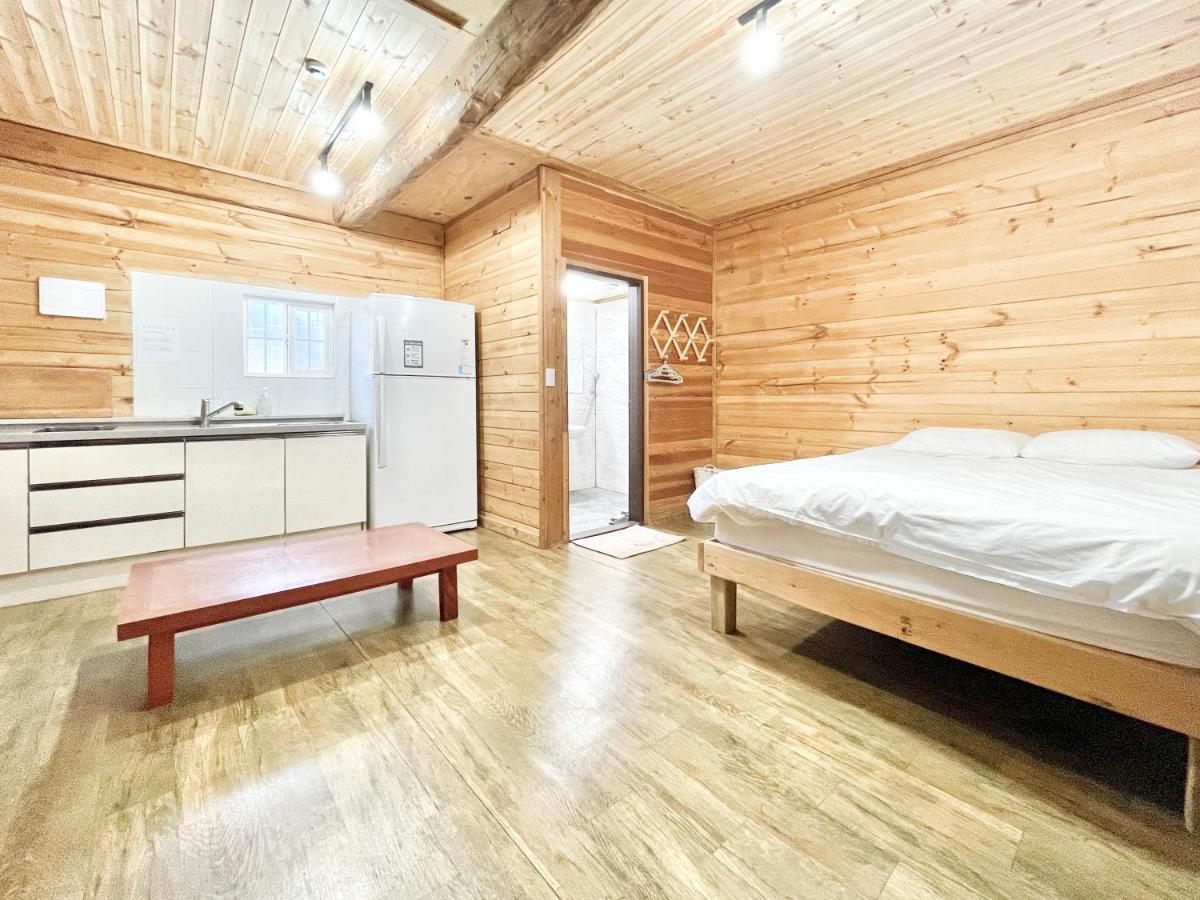 Log Park Dochidol Ranch Holiday home Jeju