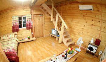 วันหยุดที่บ้าน Log Park Dochidol Ranch